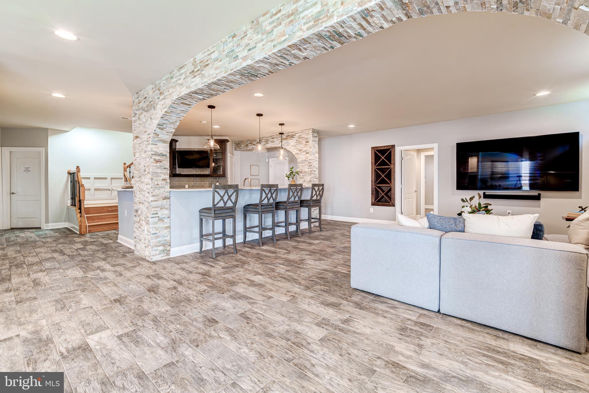 BROADLANDS - Residential