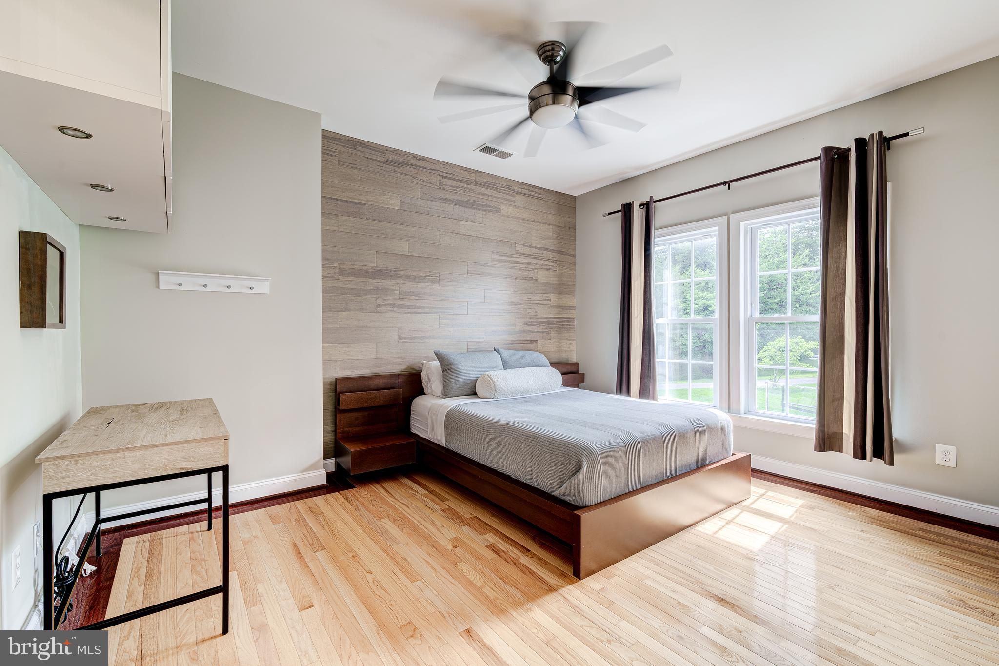 BROADLANDS - Residential