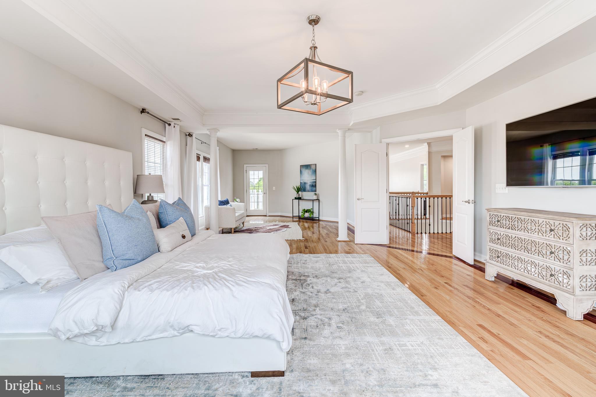 BROADLANDS - Residential