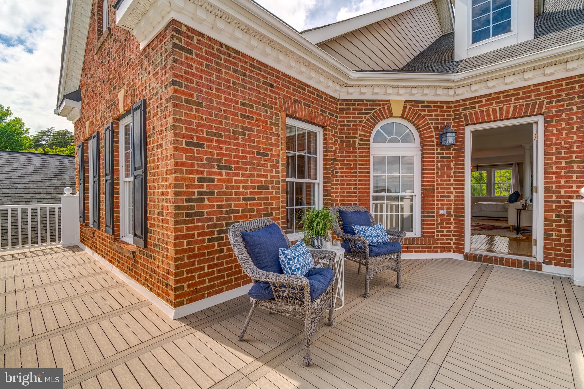 BROADLANDS - Residential