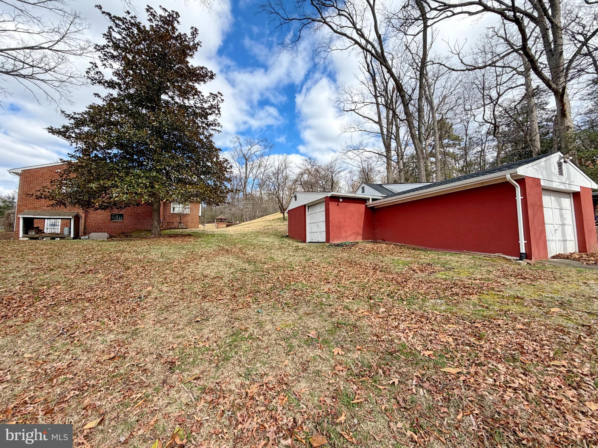 10714 LIVINGSTON ROAD