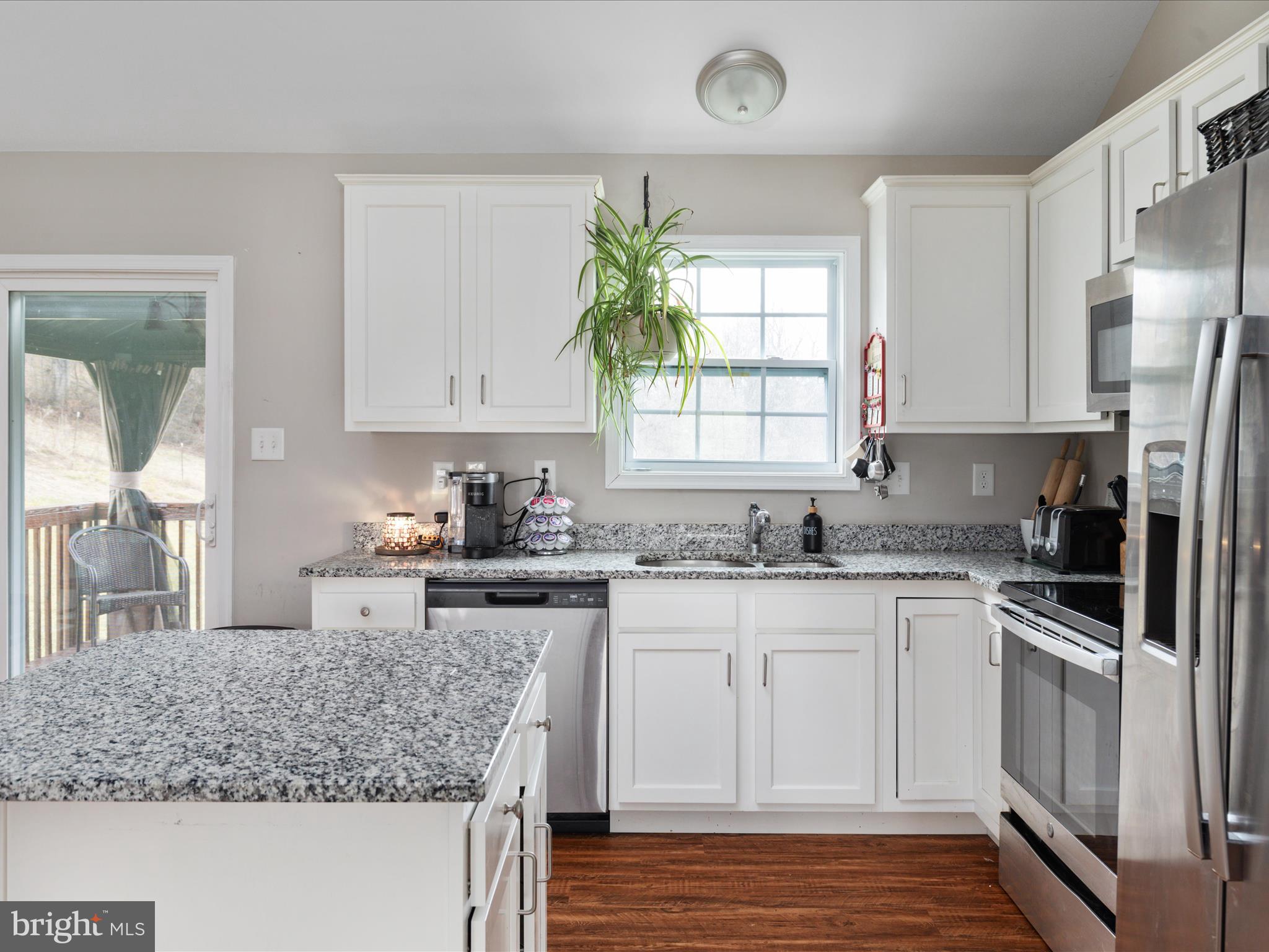 FORT HILL FARMS - Residential