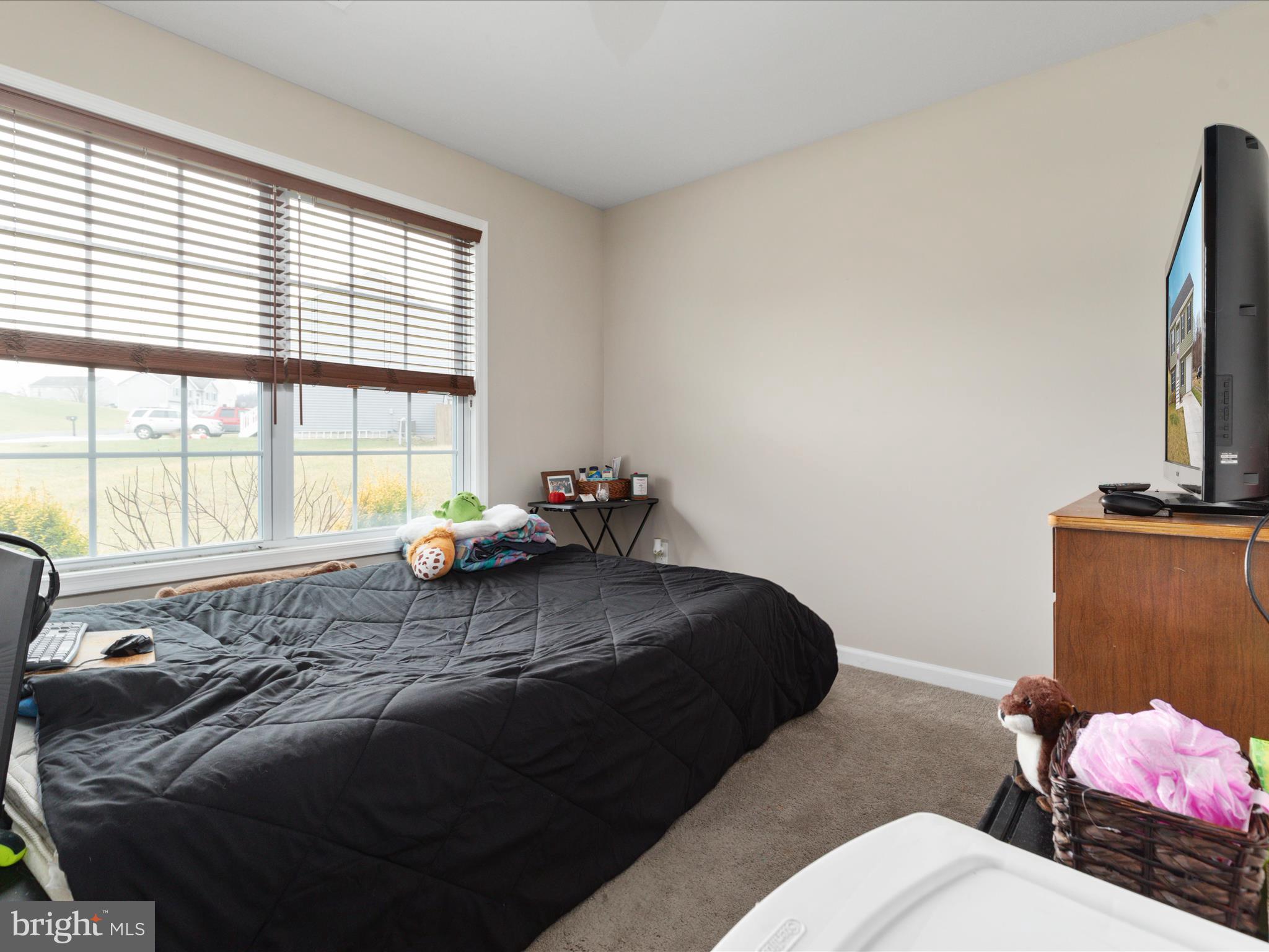 FORT HILL FARMS - Residential