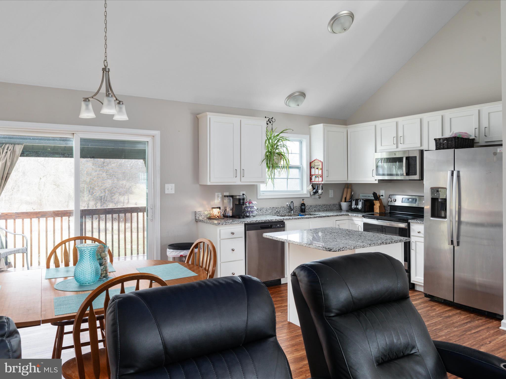 FORT HILL FARMS - Residential