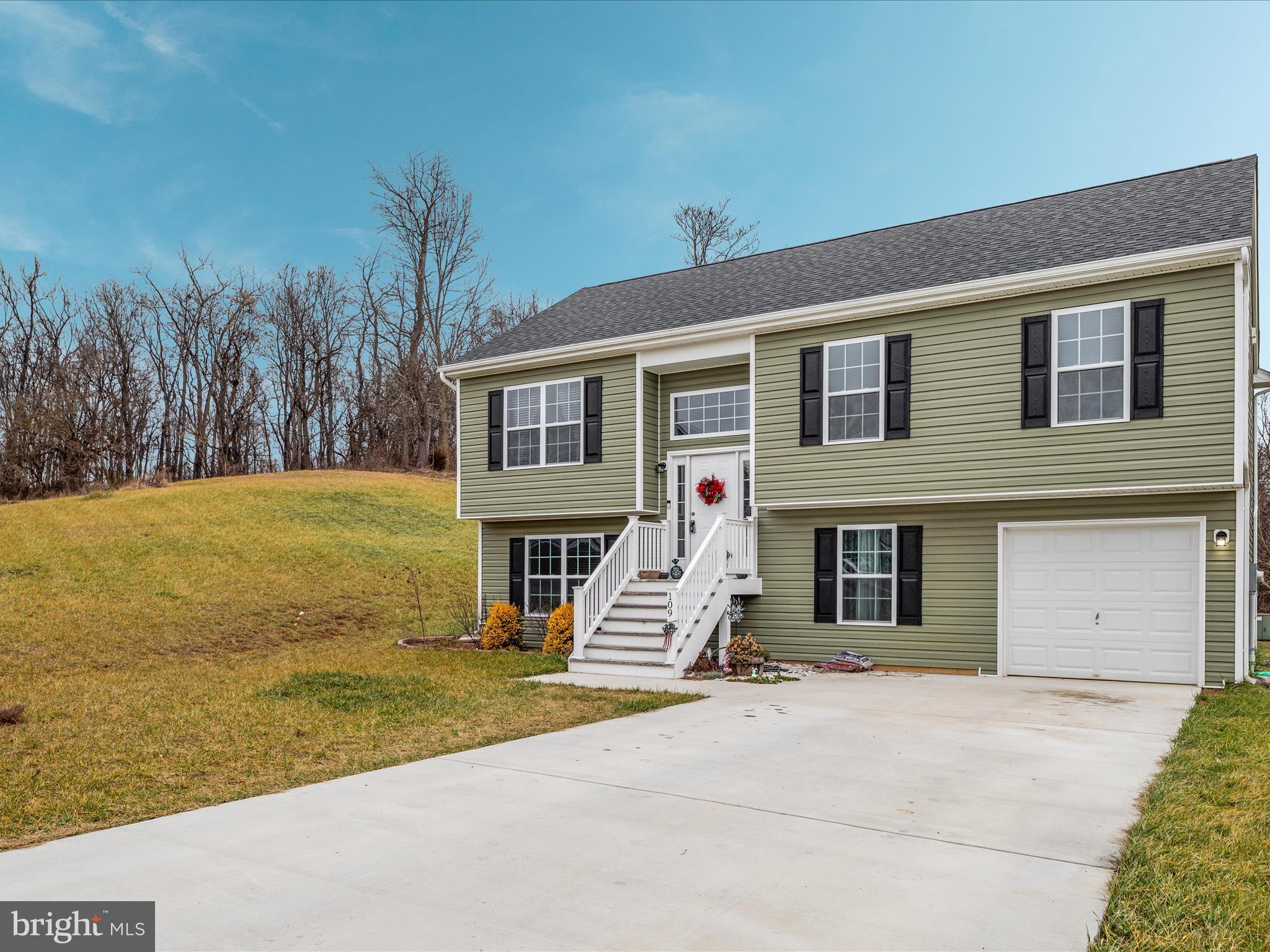 FORT HILL FARMS - Residential