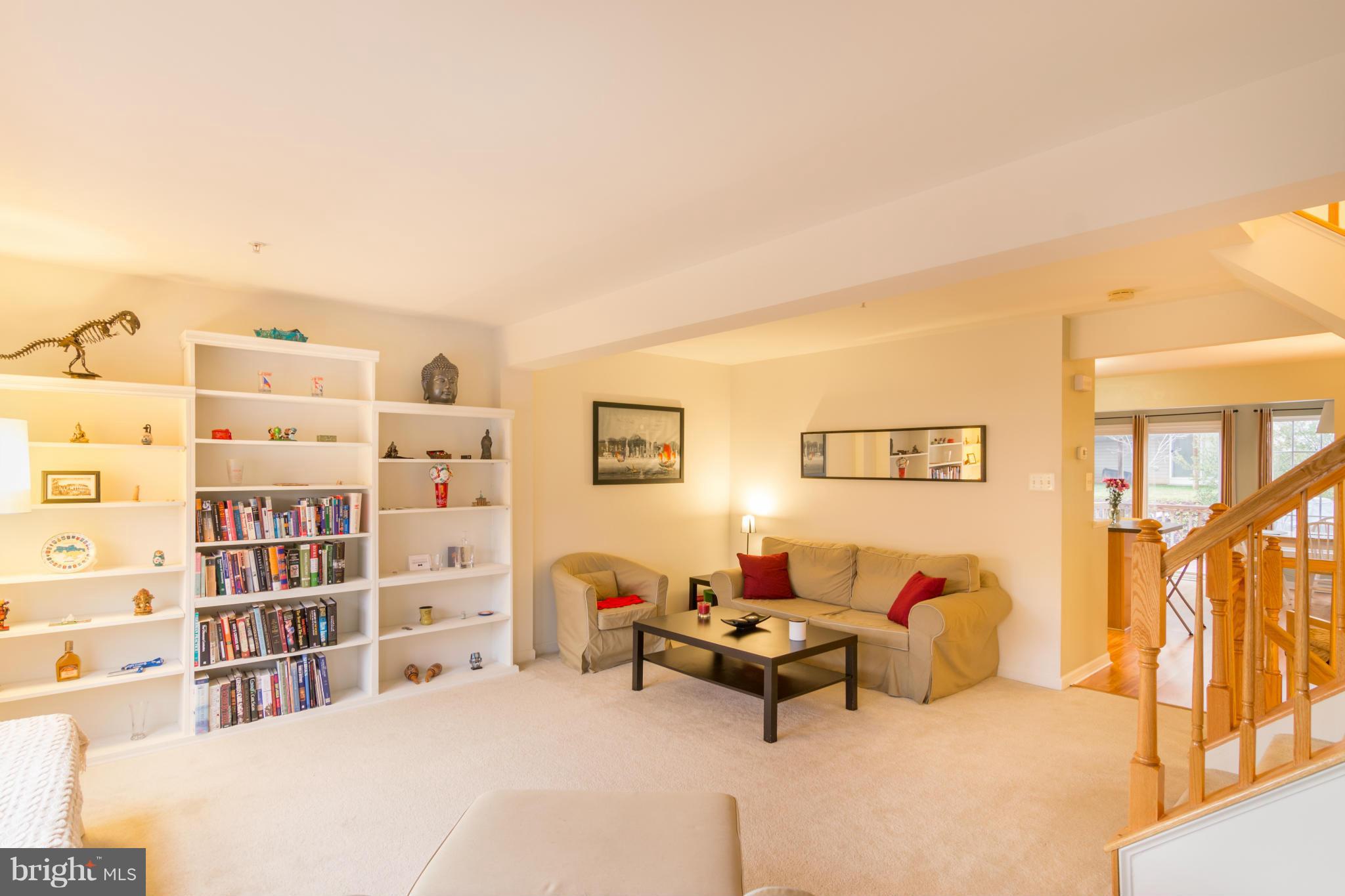 VILLAGE TOWNS - Residential