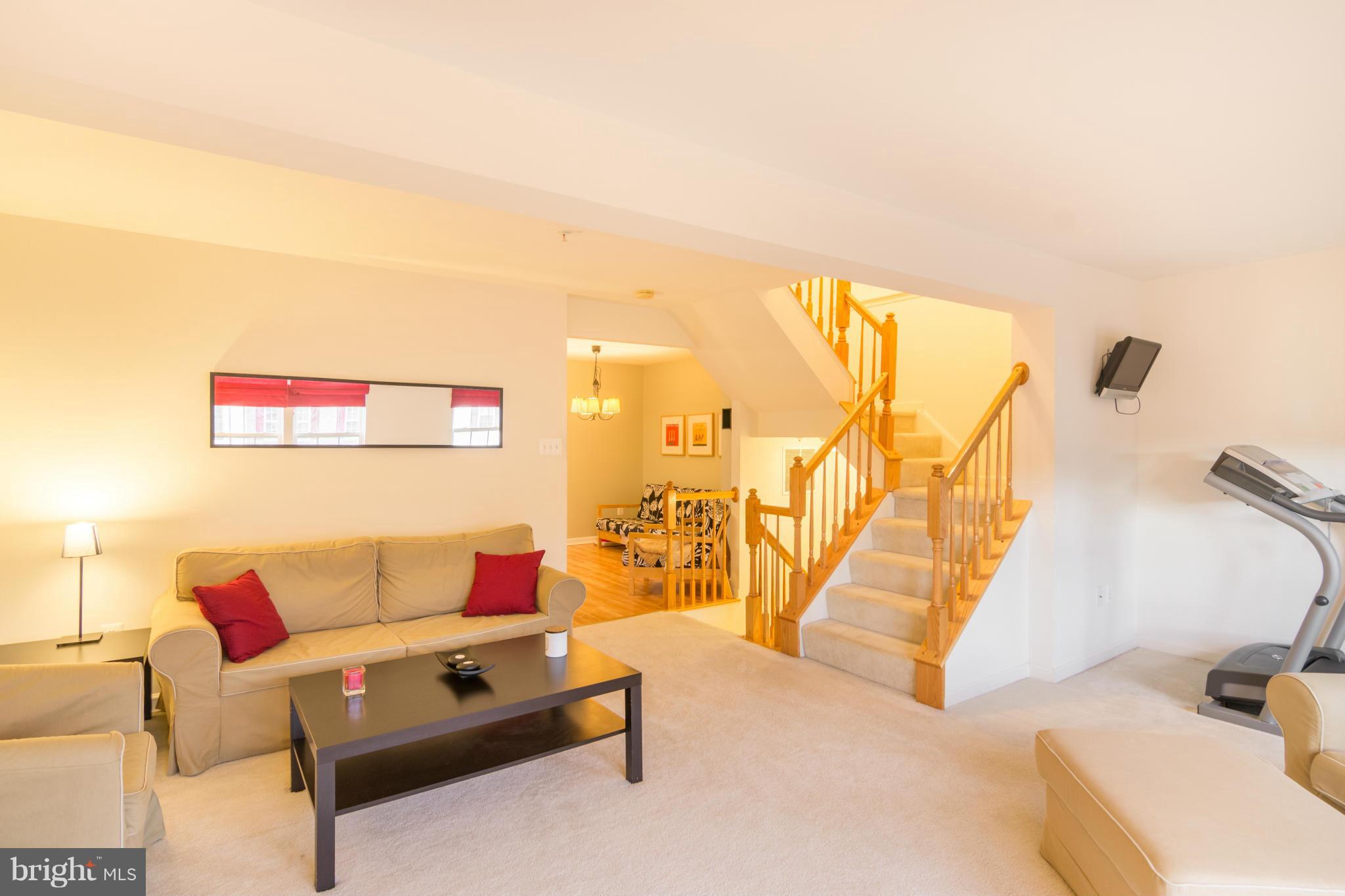 VILLAGE TOWNS - Residential