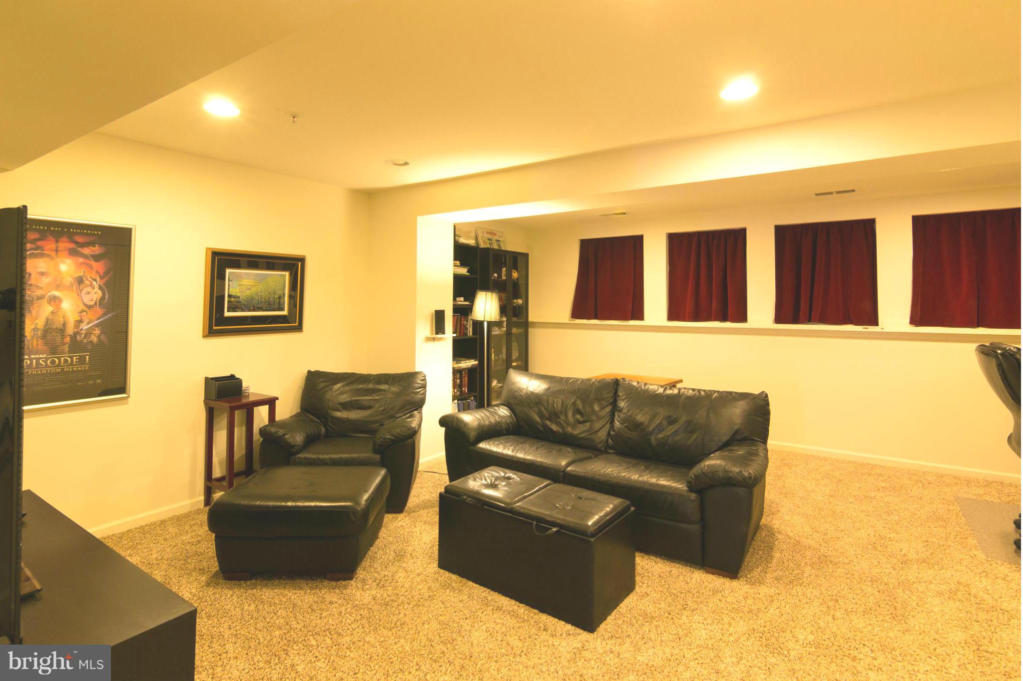 VILLAGE TOWNS - Residential