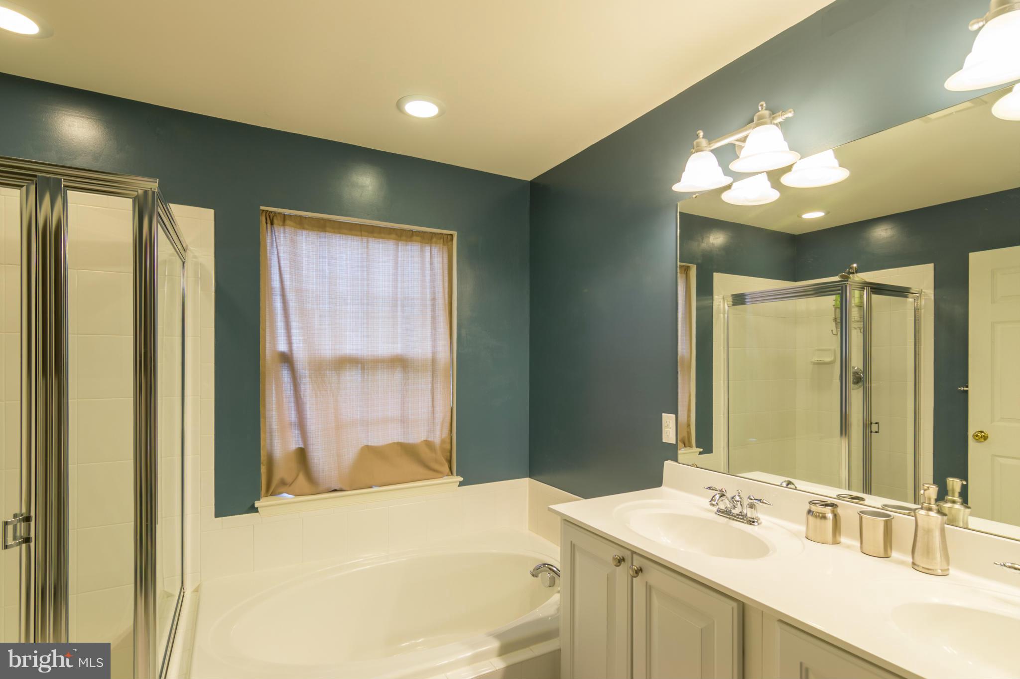 VILLAGE TOWNS - Residential