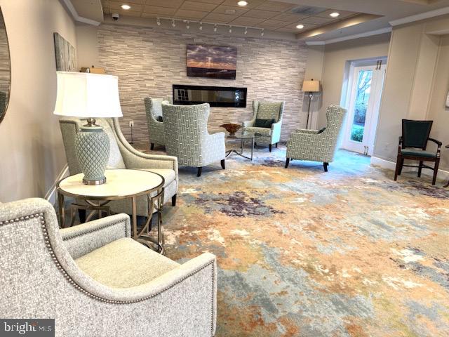 LANSDOWNE WOODS - Residential