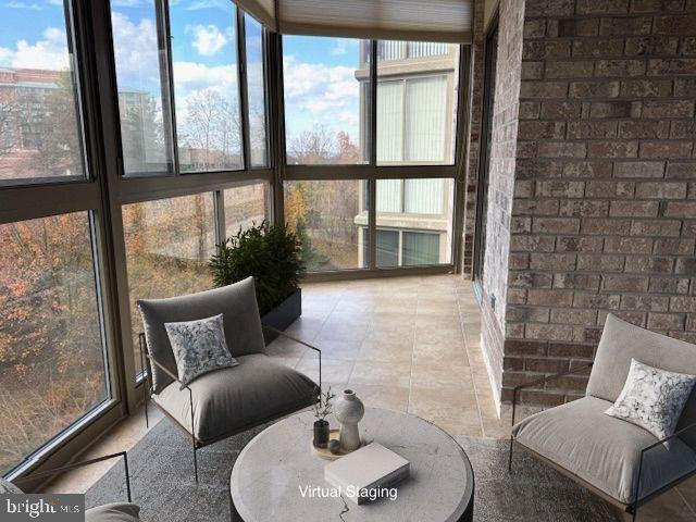 LANSDOWNE WOODS - Residential