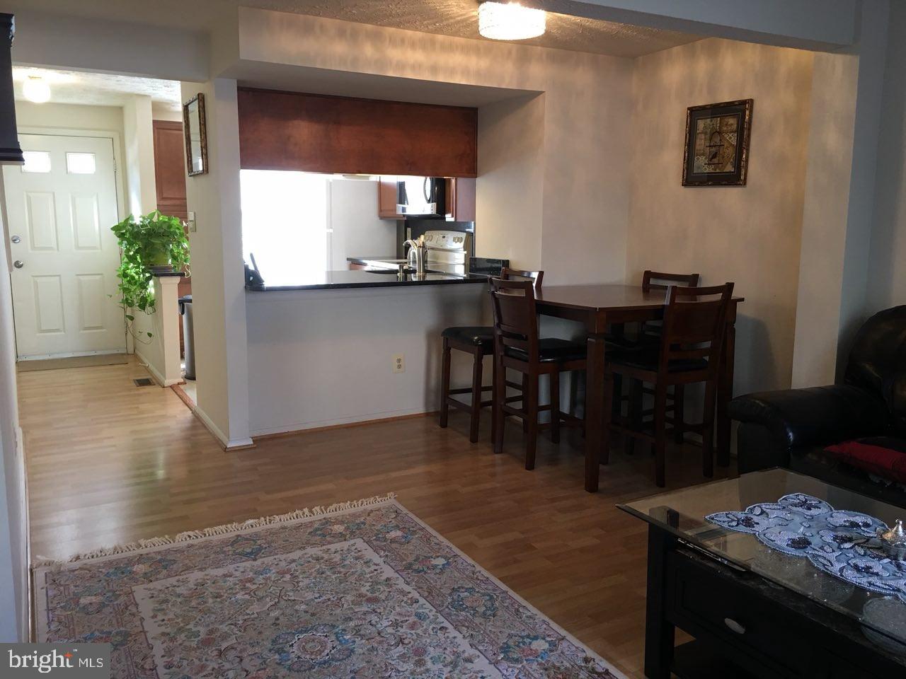 GUNNERS LAKE VILLAGE - Residential Lease