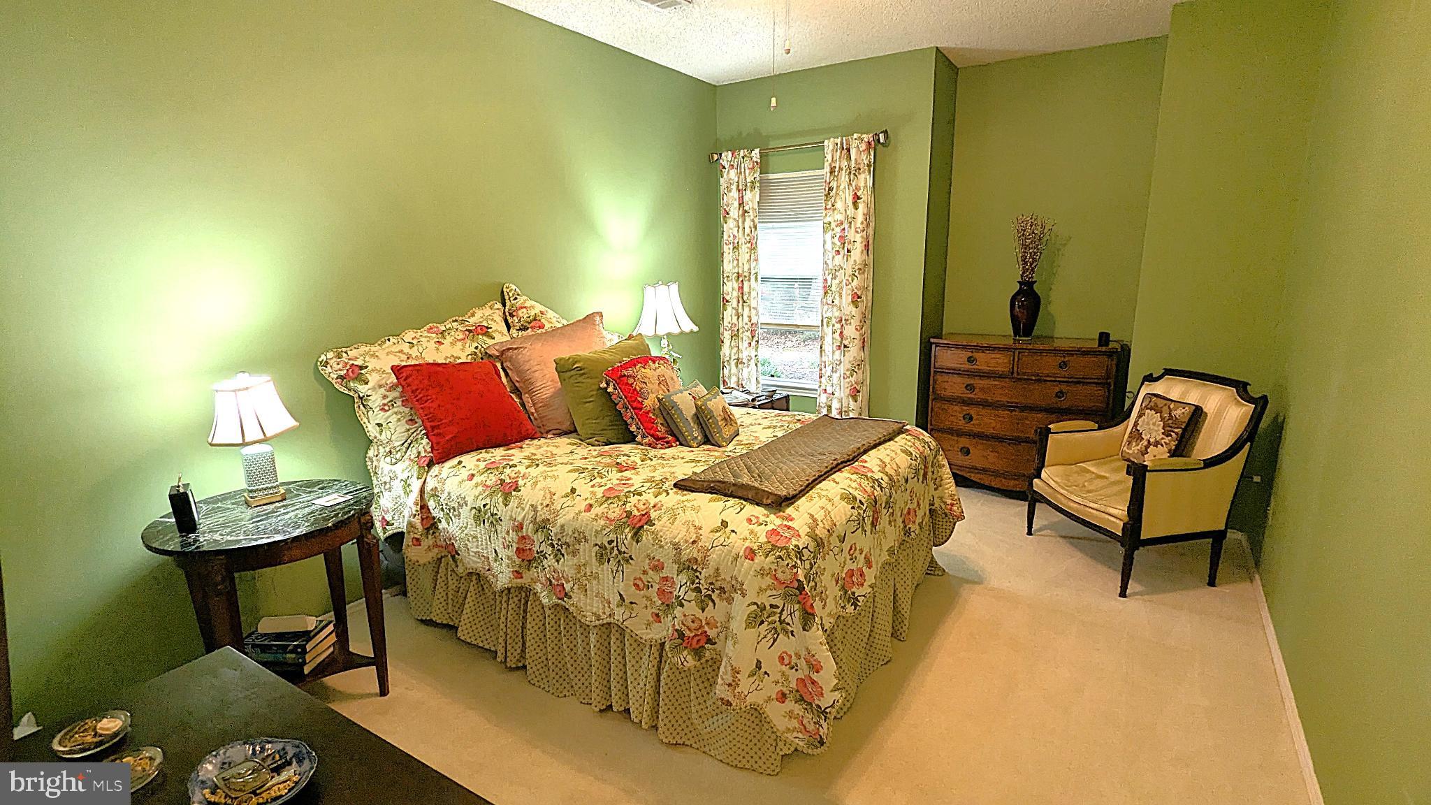 STONECROFT CONDO - Residential