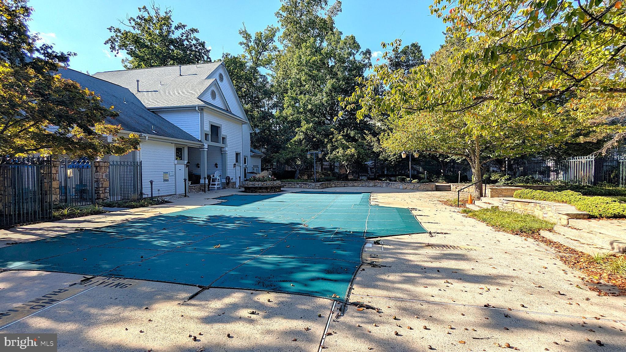 STONECROFT CONDO - Residential