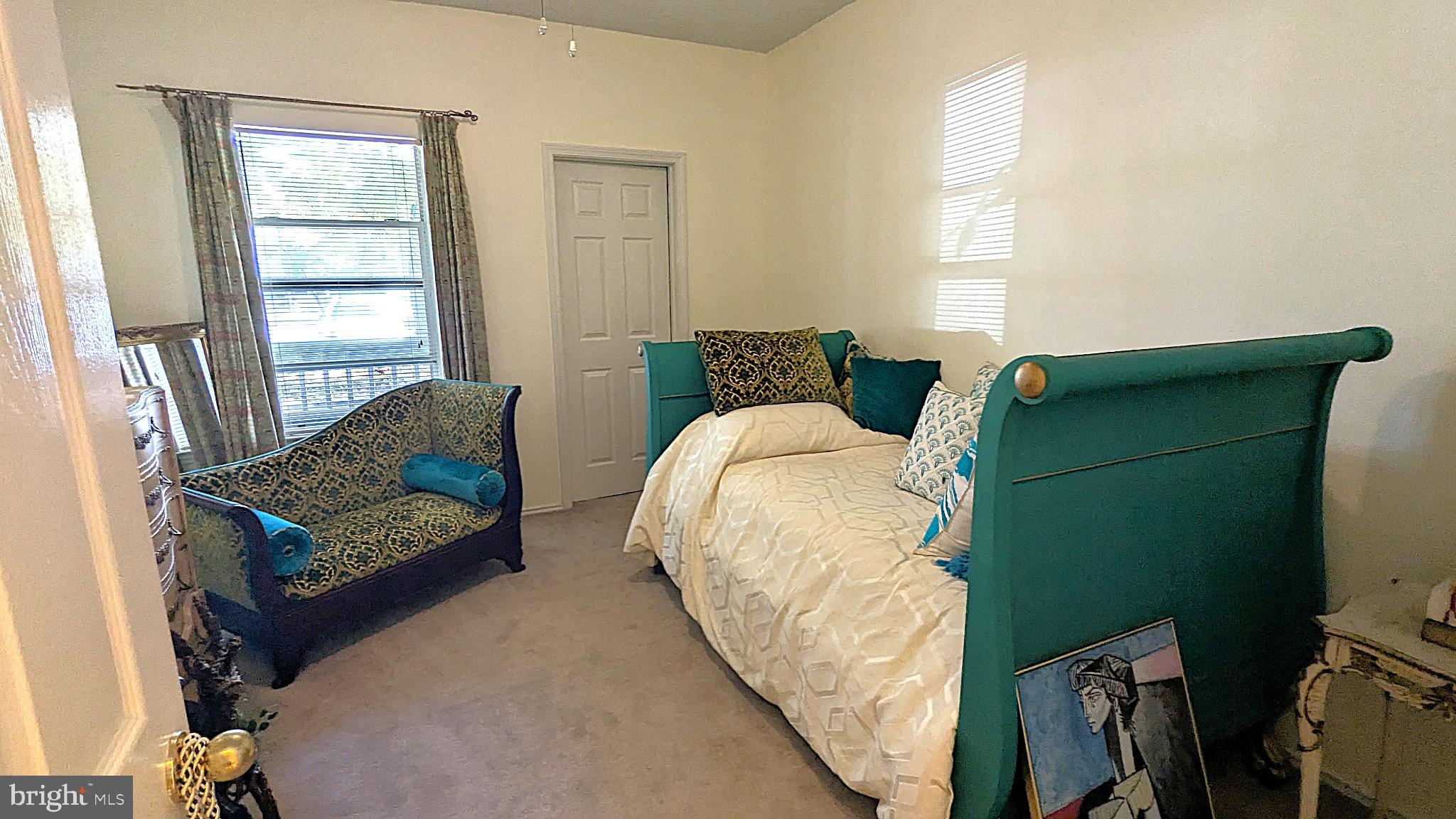 STONECROFT CONDO - Residential