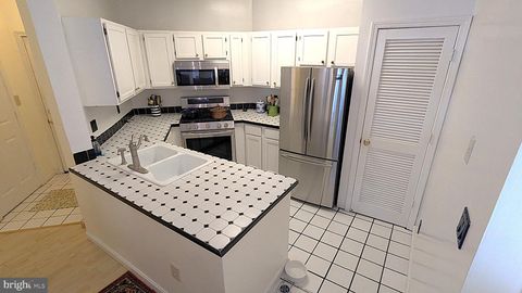 4417 FAIRSTONE DRIVE 104 FAIRFAX VA 22033