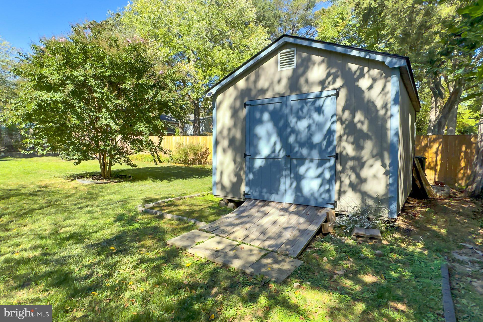 VALLEY BROOK - Residential