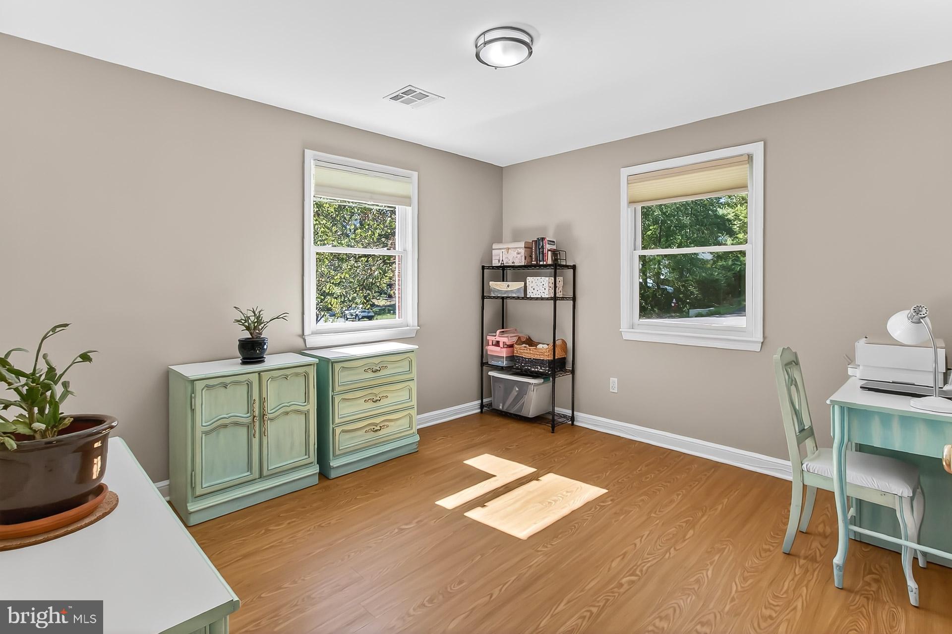 VALLEY BROOK - Residential