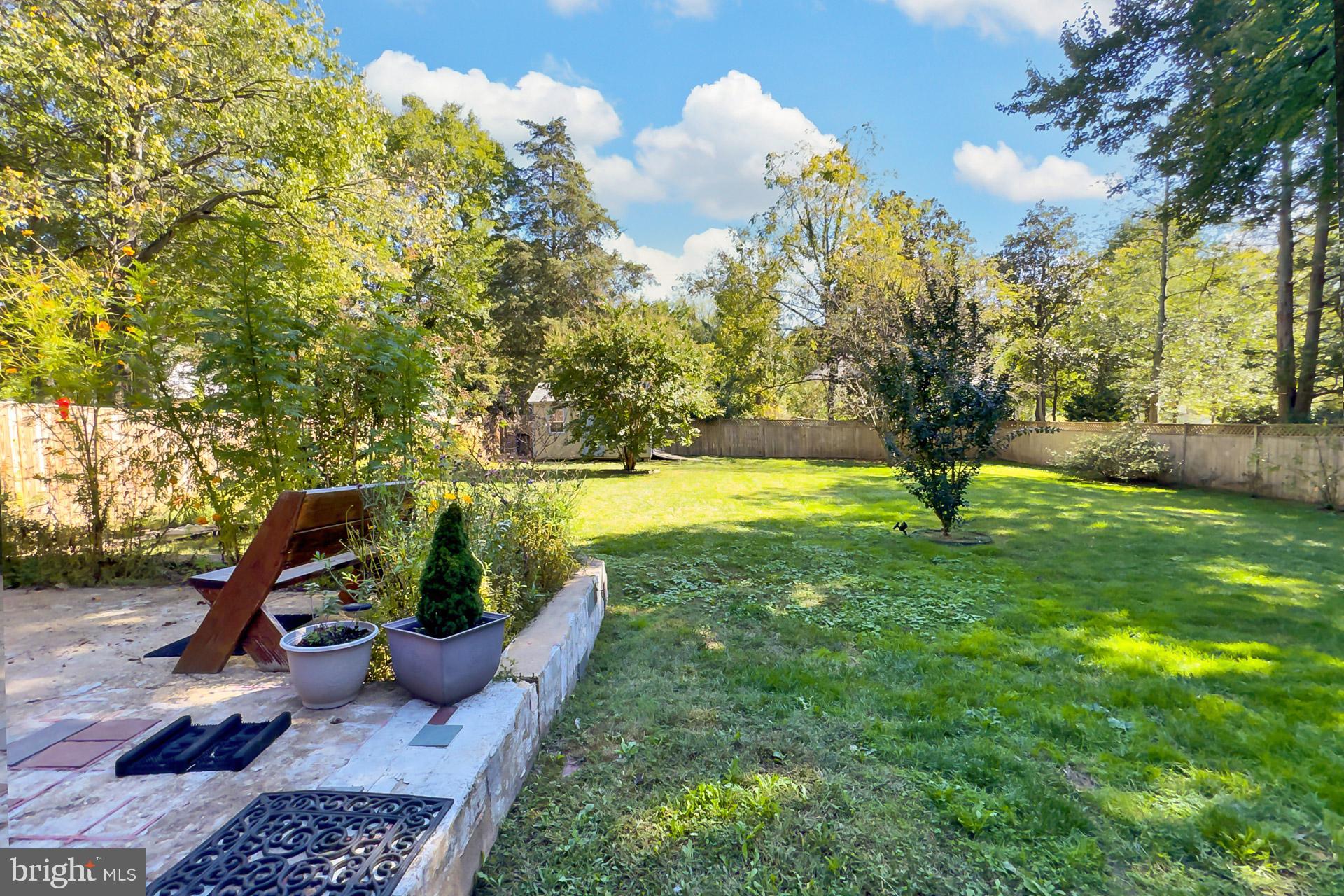 VALLEY BROOK - Residential