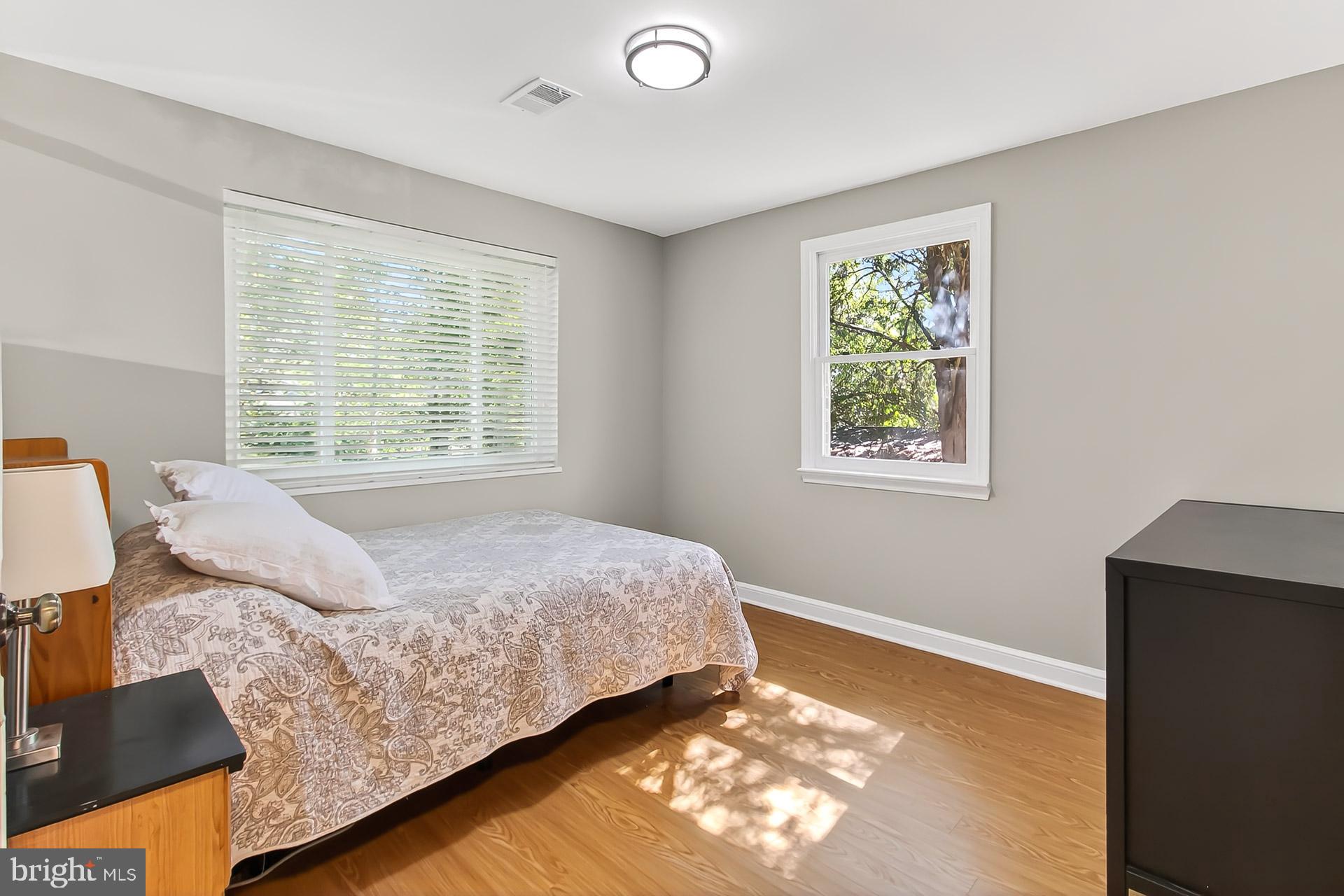 VALLEY BROOK - Residential