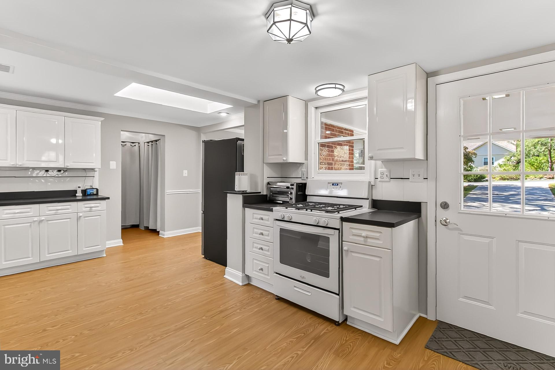 VALLEY BROOK - Residential