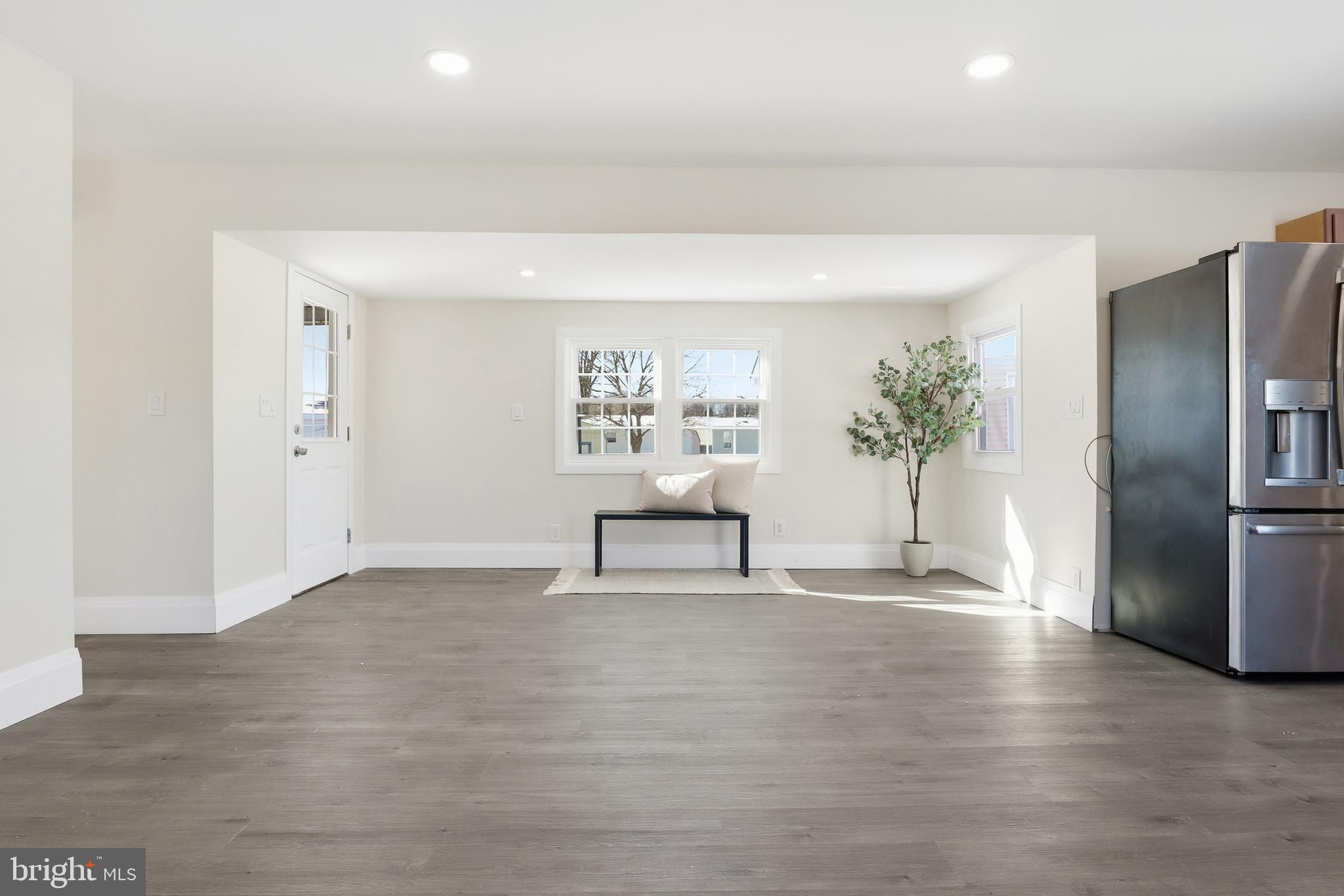 HARBORTON PLACE - Residential