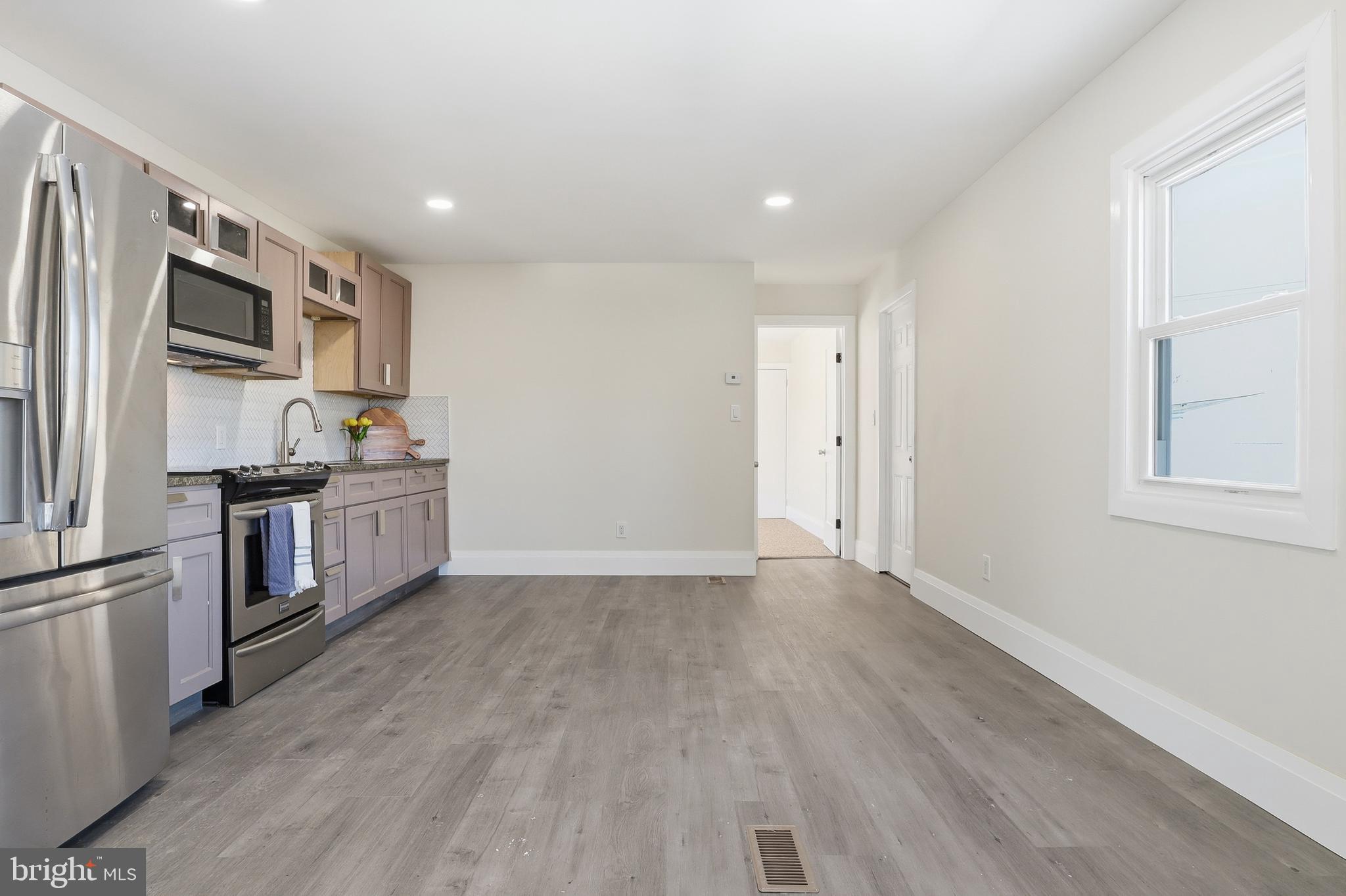 HARBORTON PLACE - Residential