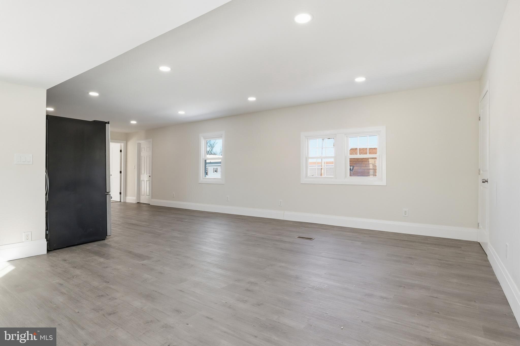 HARBORTON PLACE - Residential