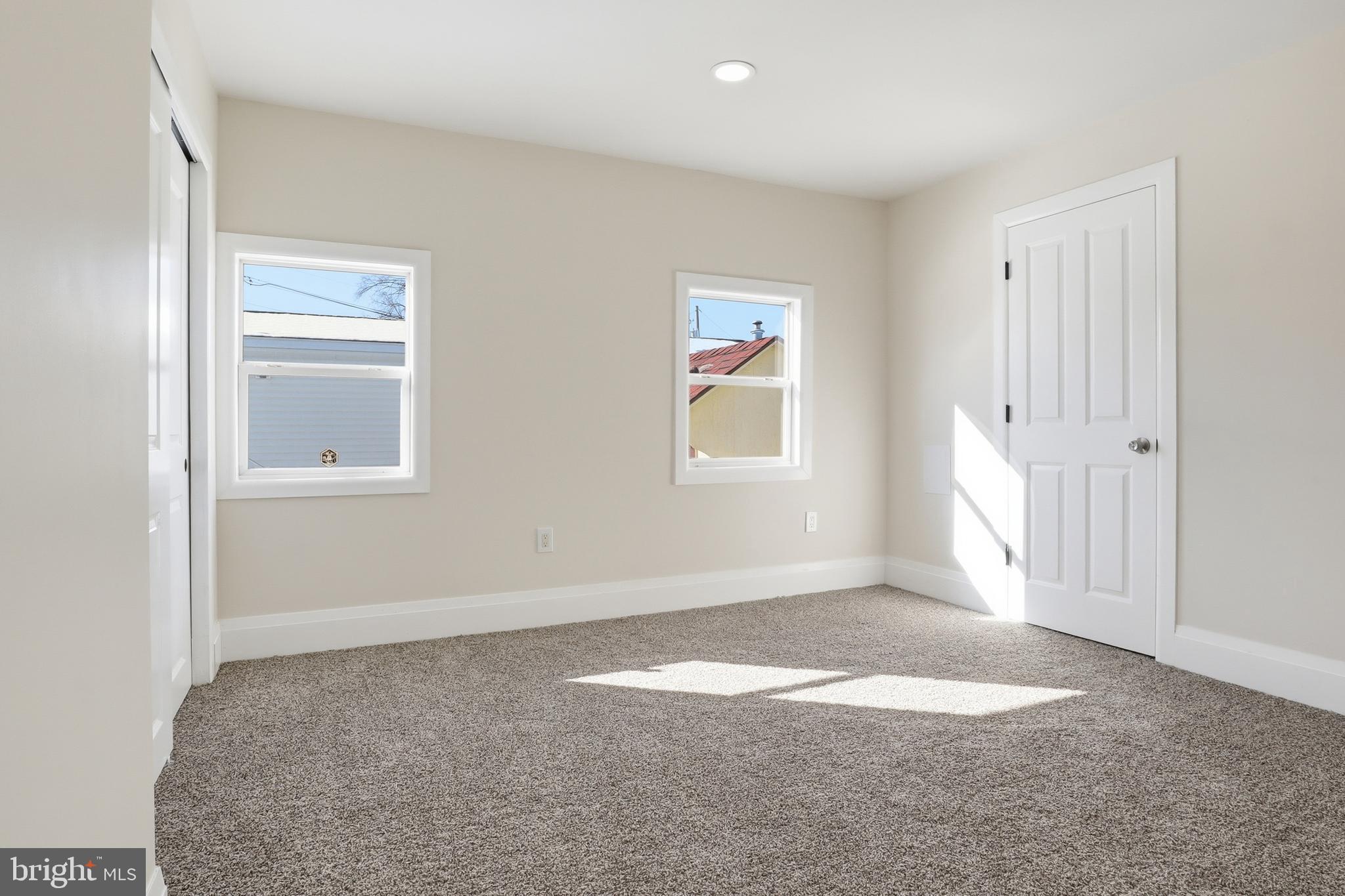 HARBORTON PLACE - Residential