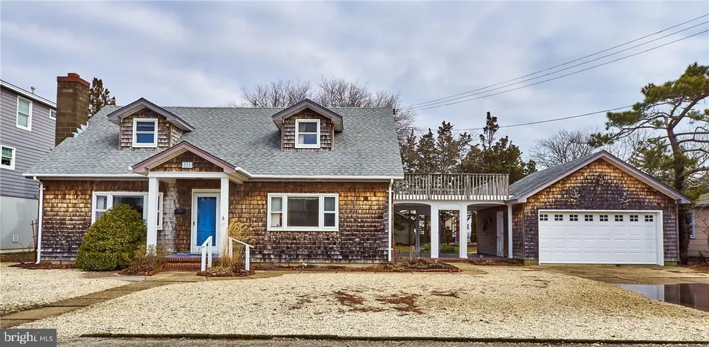 225 12th Street, Surf City, NJ 08008