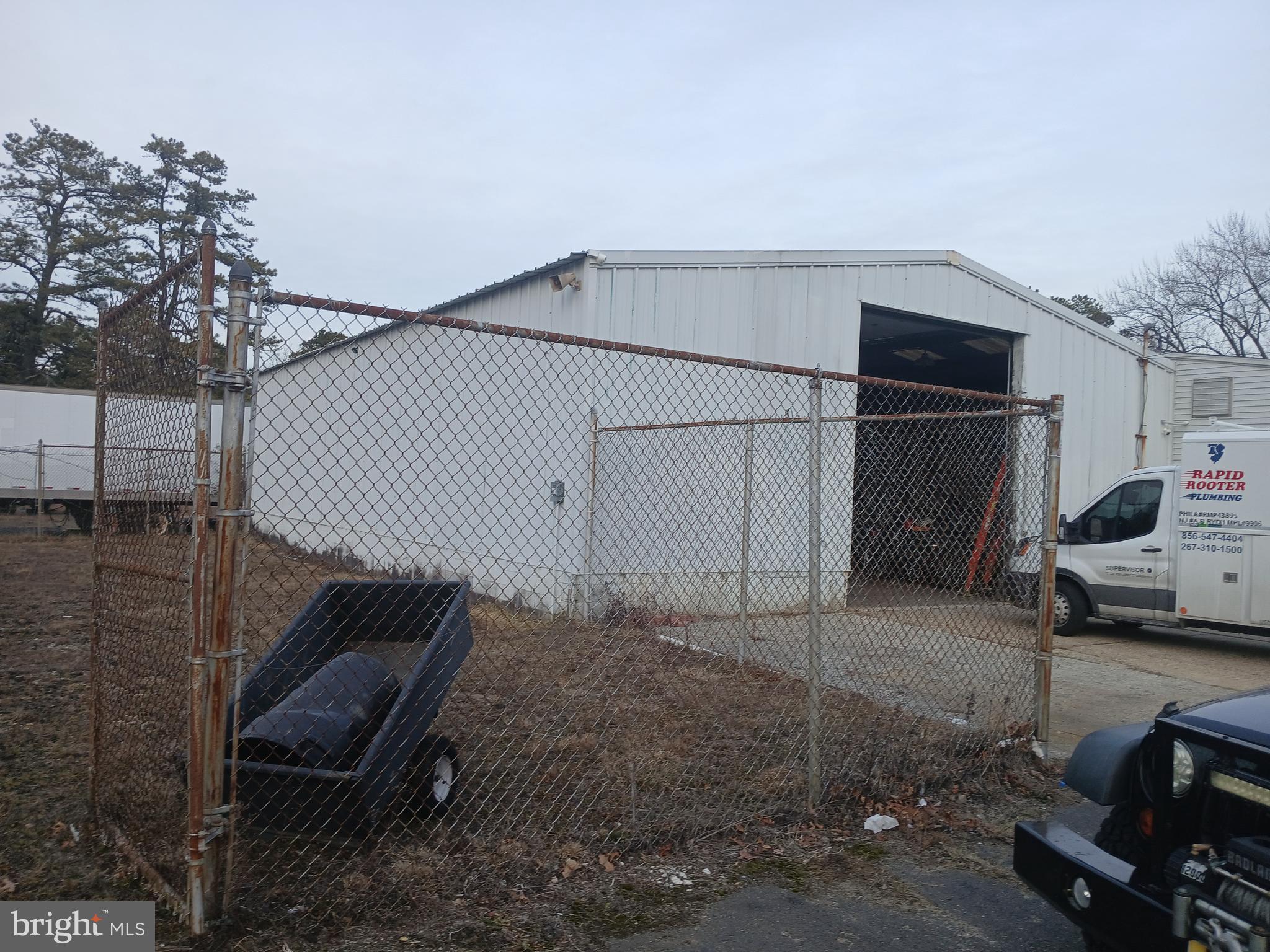 6 W BLACK HORSE PIKE