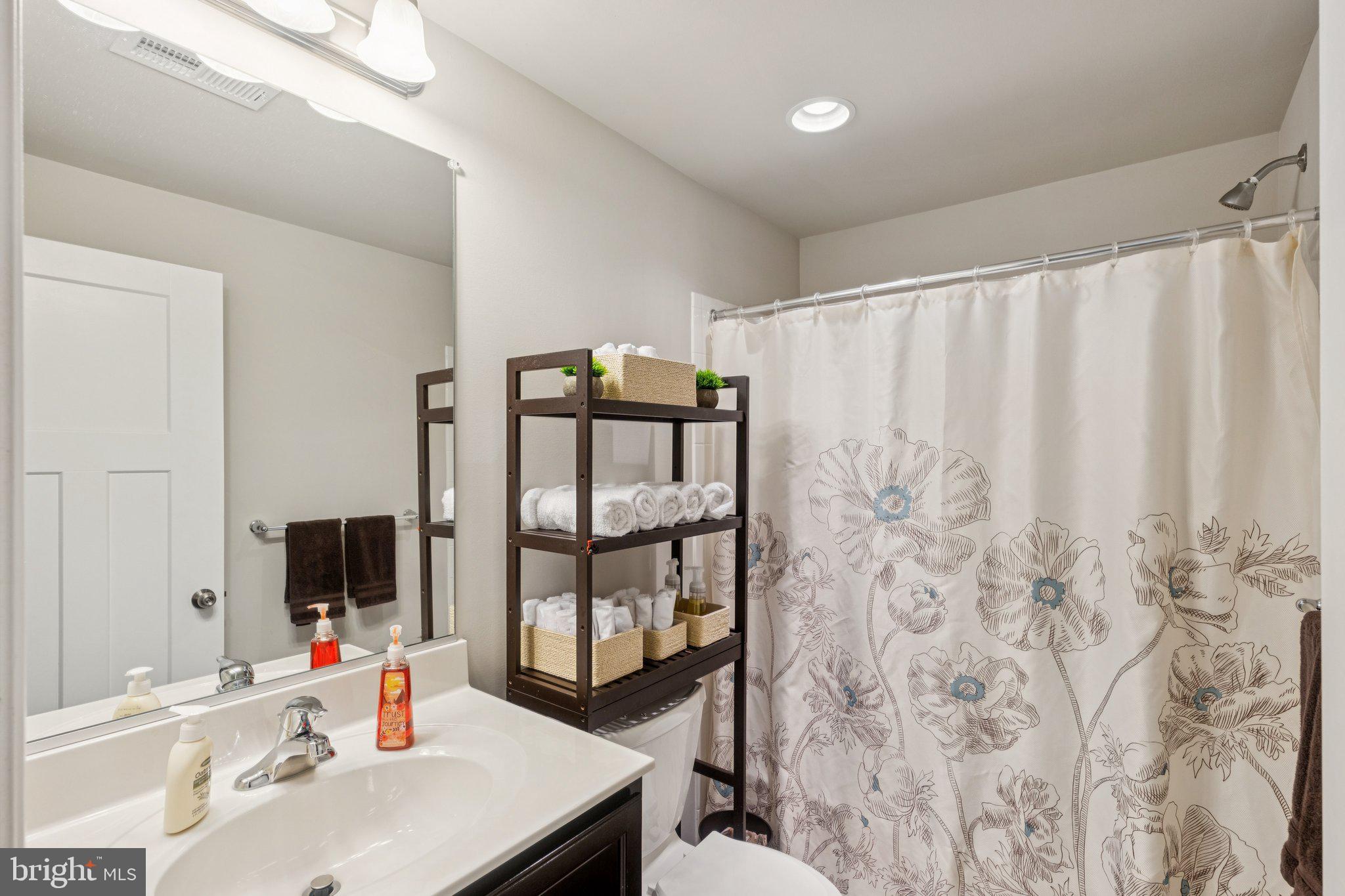 TUSCARORA CREEK - Residential