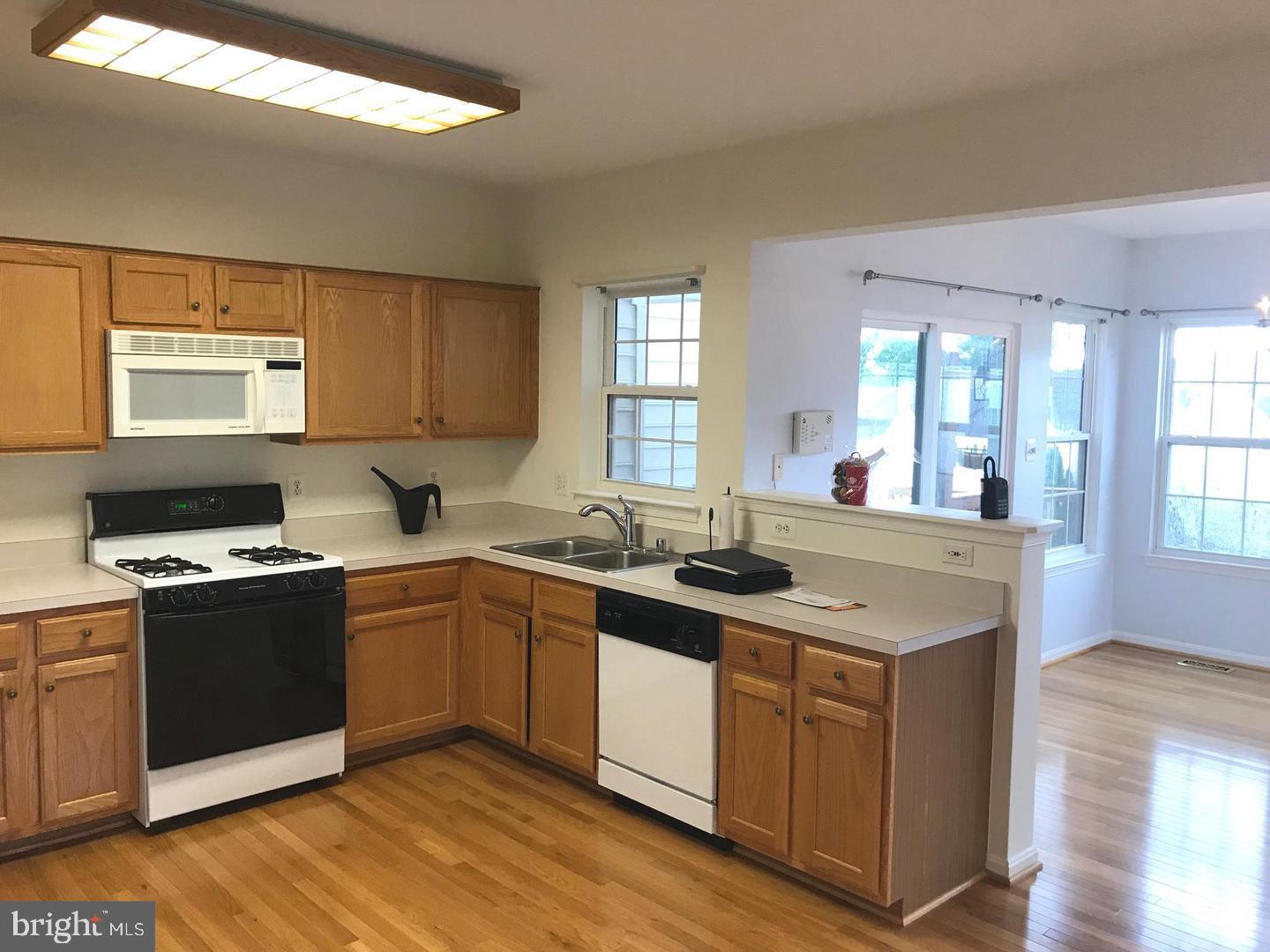 LAKE RIDGE - Residential Lease