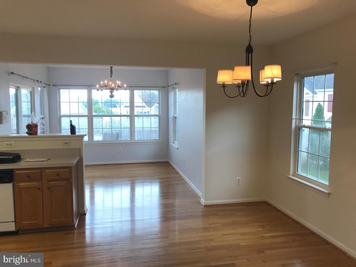 LAKE RIDGE - Residential Lease