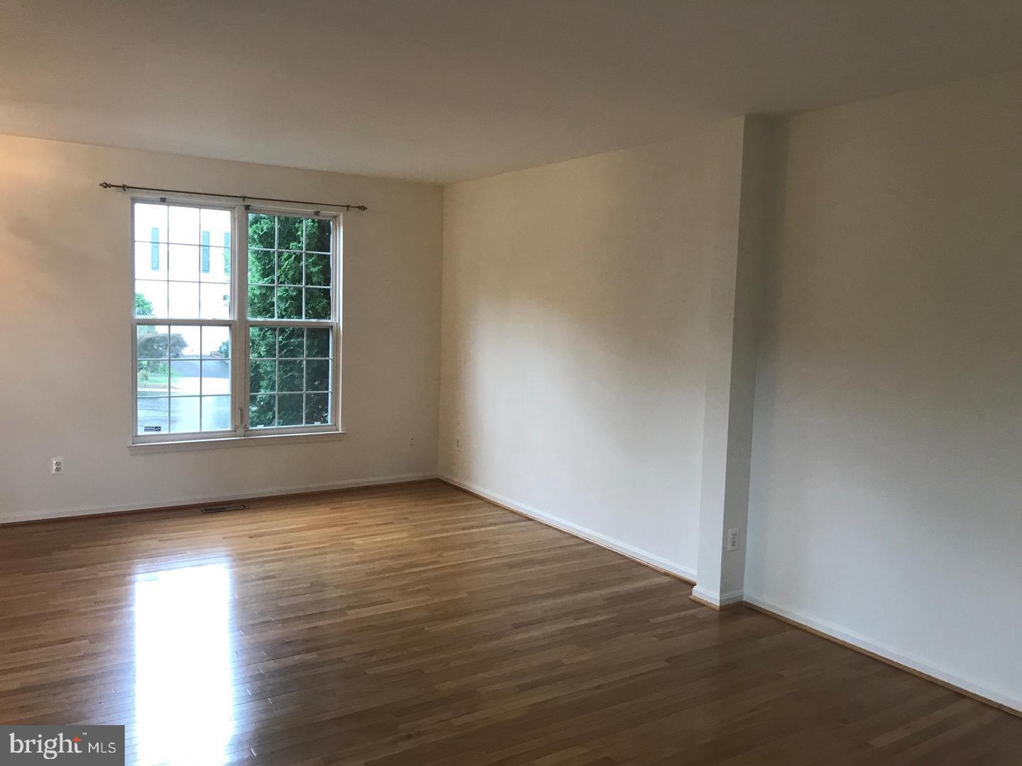 LAKE RIDGE - Residential Lease