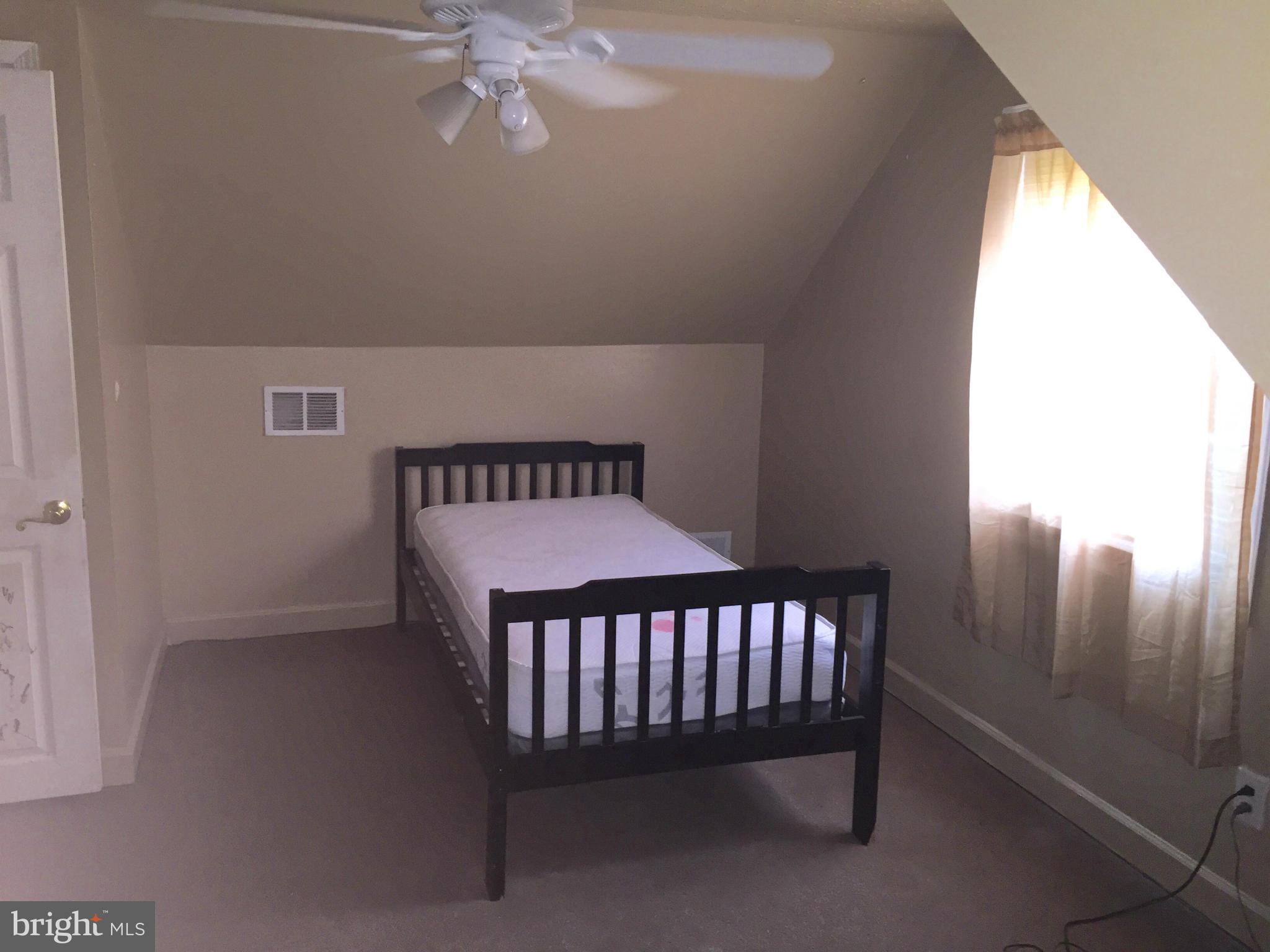 ROLAND TERRACE - Residential