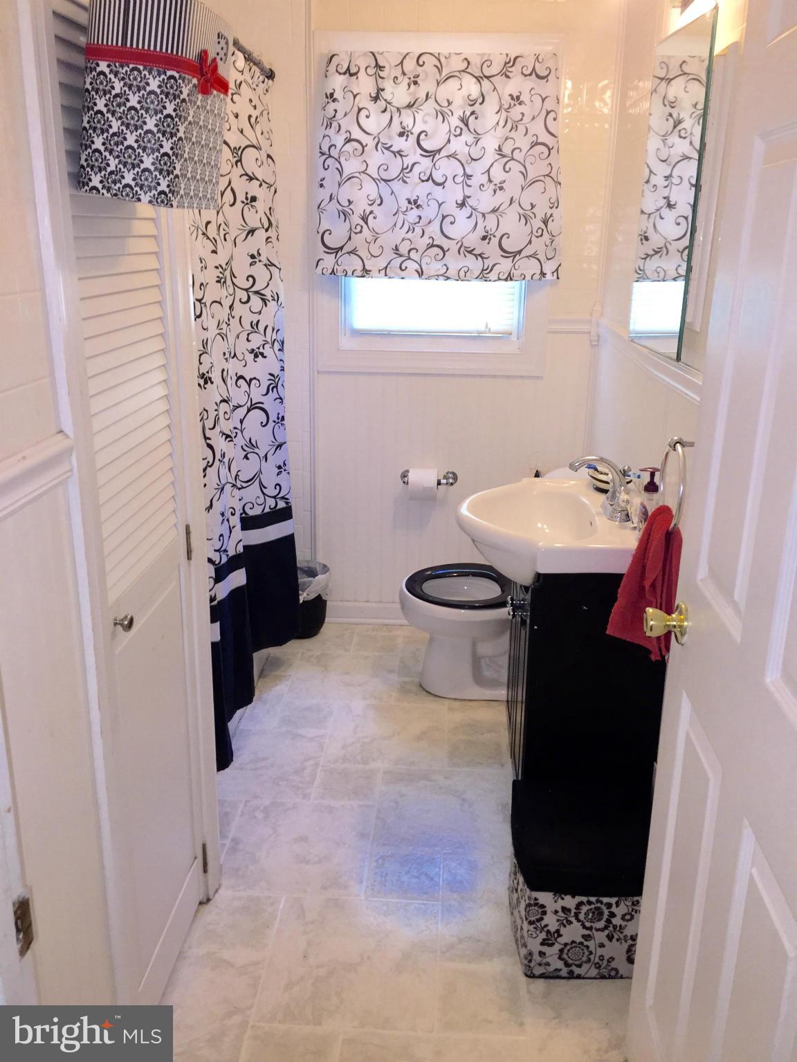 ROLAND TERRACE - Residential