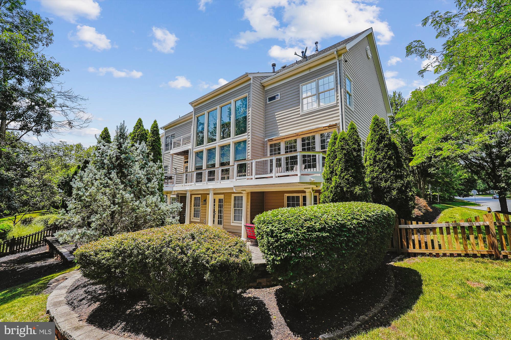 18459 RIM ROCK CIRCLE