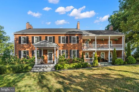 4799 ARDEN NOLLVILLE ROAD MARTINSBURG WV 25403