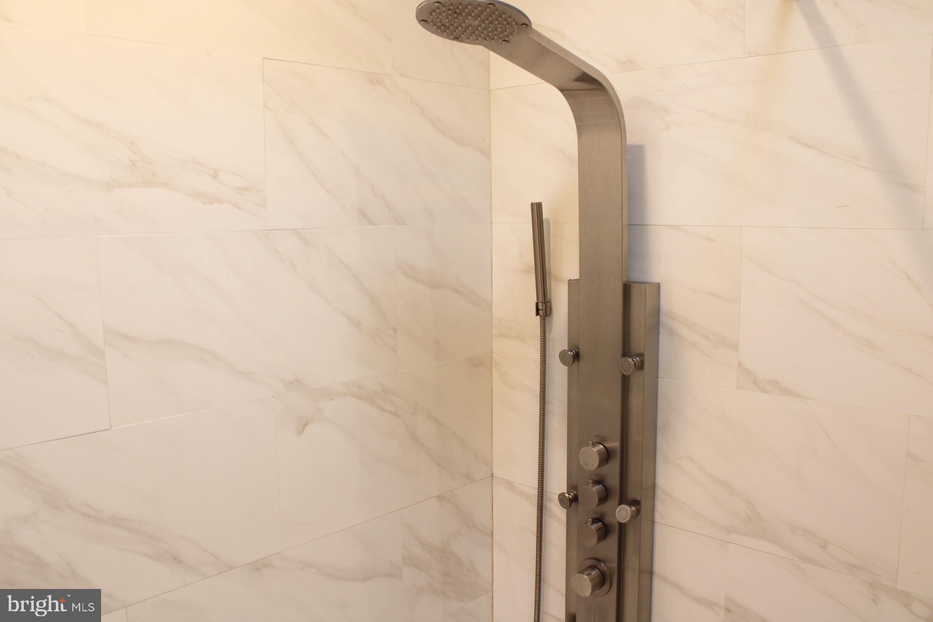 COBBS CREEK - Residential