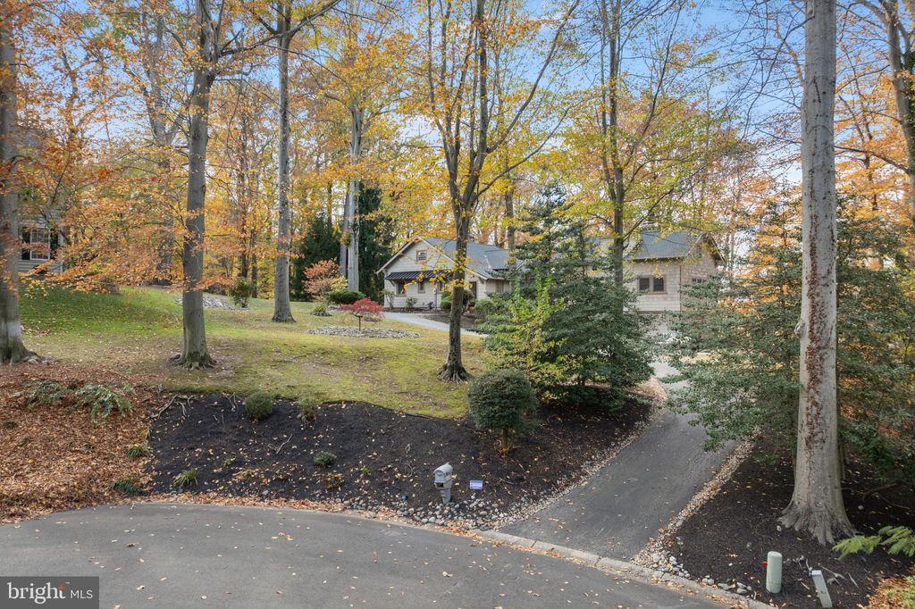 Photo of 1116 Wooded Way Drive, MEDIA, PA 19063 (MLS # PADE2103358)