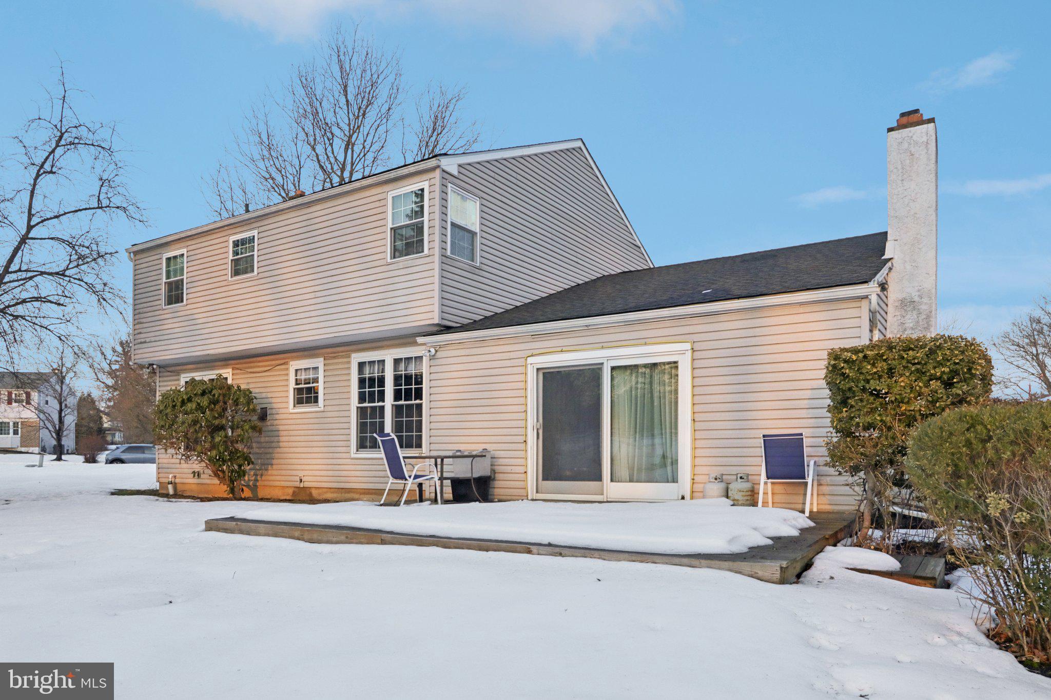 2296 BRAMBLE GATE DRIVE