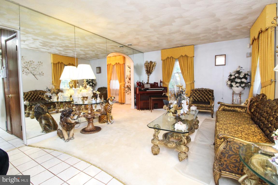 ORIGINAL NORTHWOOD - Residential