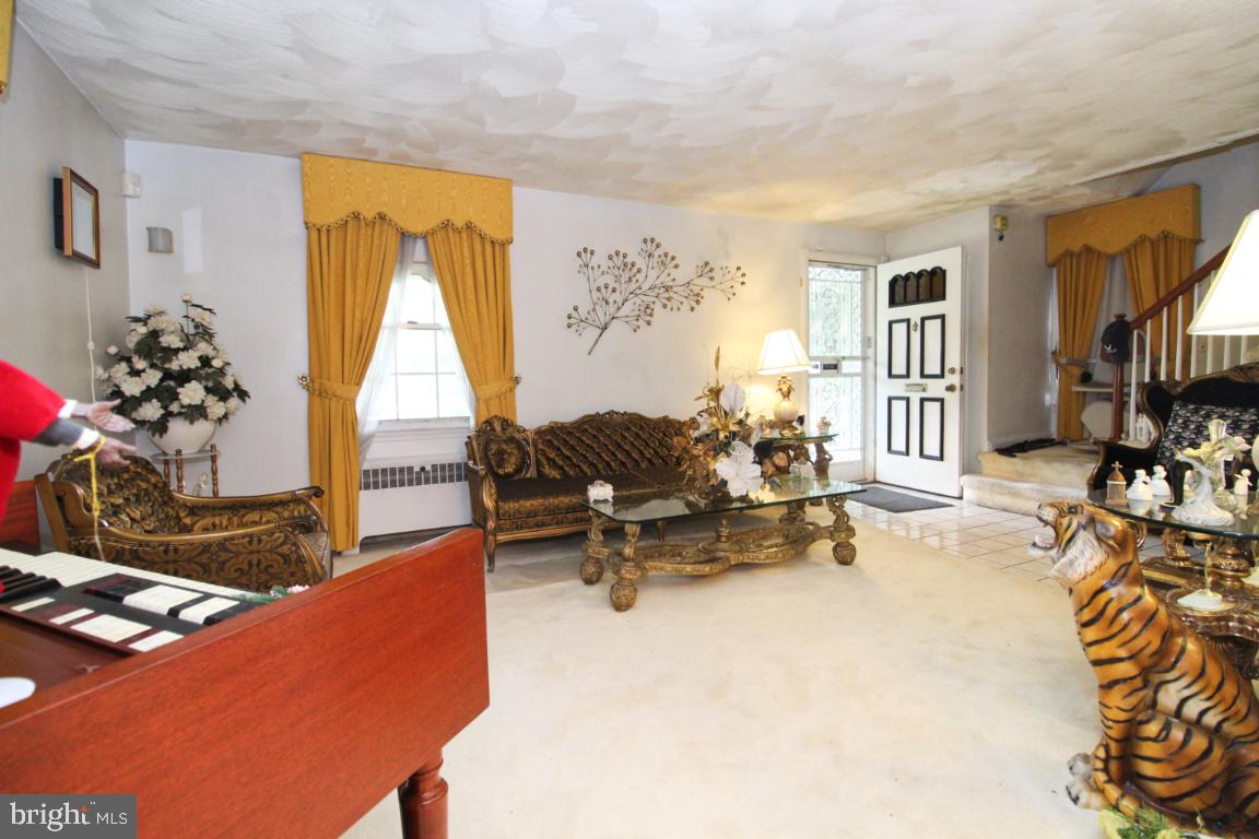 ORIGINAL NORTHWOOD - Residential