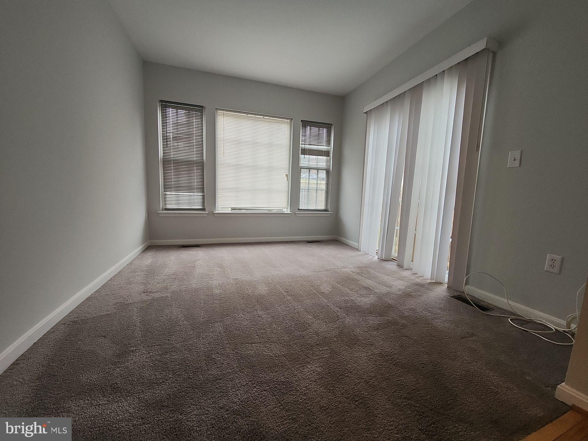 AZALEA WOODS - Residential Lease