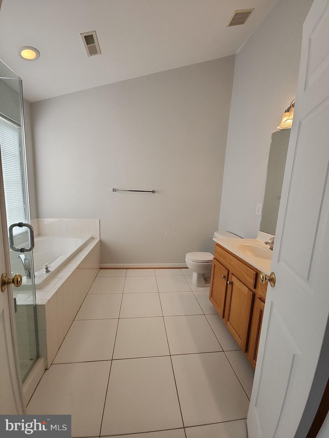 AZALEA WOODS - Residential Lease