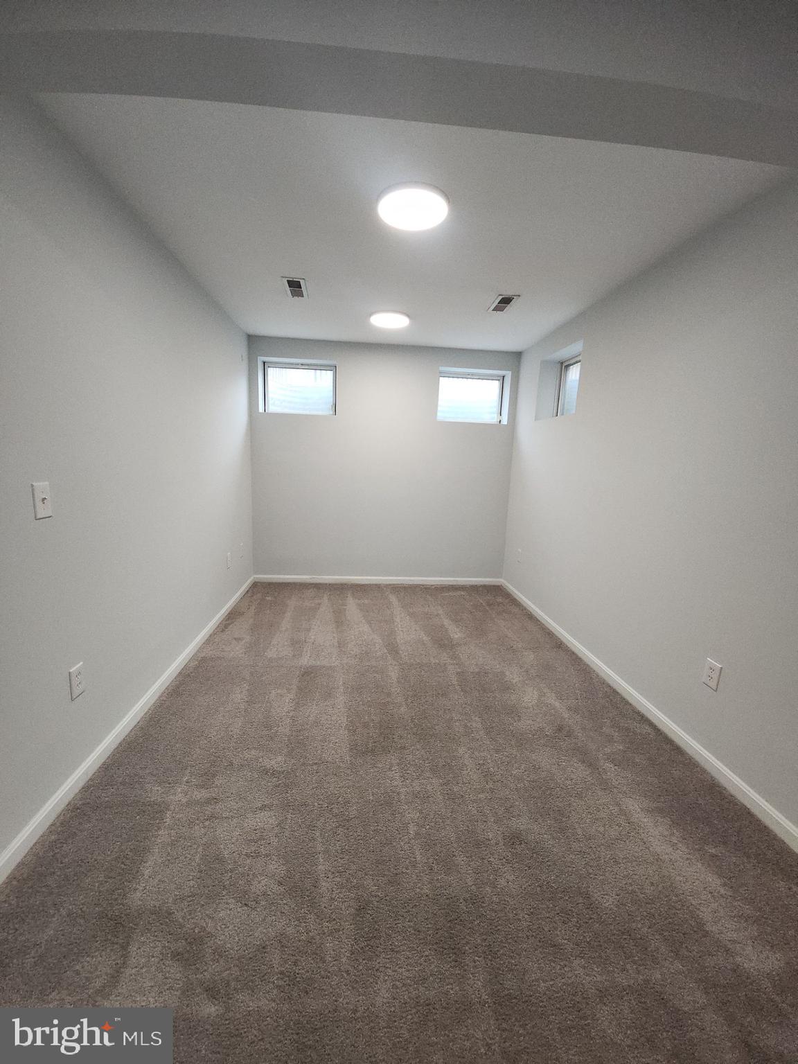 AZALEA WOODS - Residential Lease