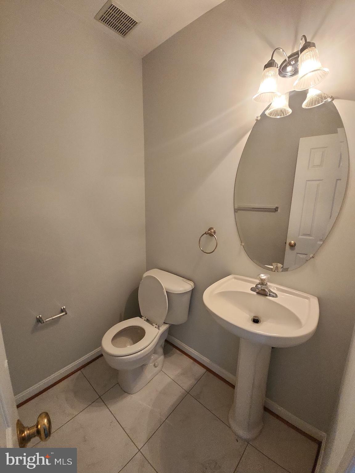 AZALEA WOODS - Residential Lease