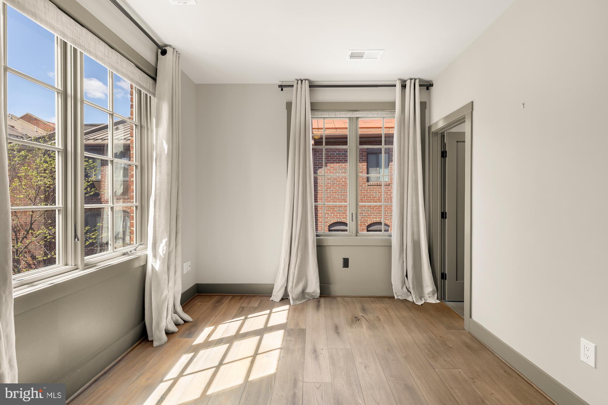GEORGETOWN - Residential