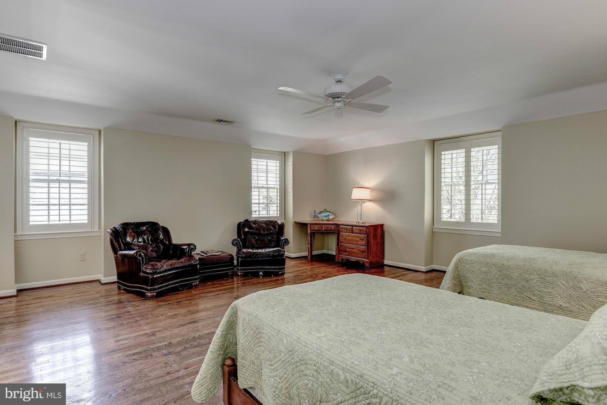 WESTMORELAND HILLS - Residential